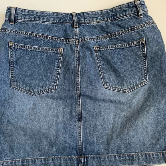 Old Navy Mini Skirt Denim Jean Short Womens  Size 8 - Picture 2 of 6